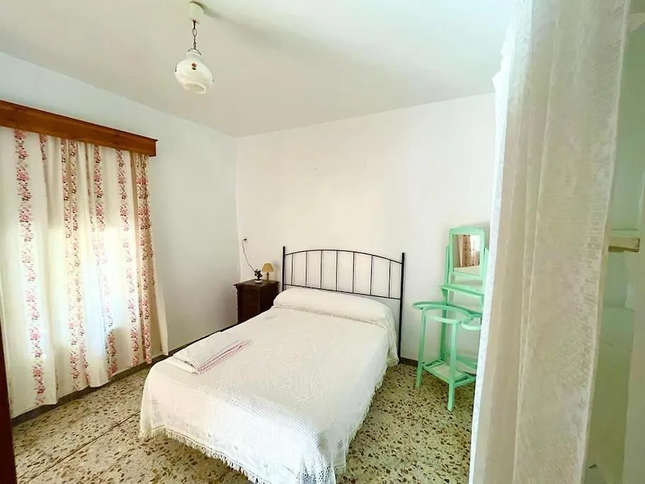 Вилла Casa Bejar, Tranquila Casa Con Chimenea, Patios, Junto A La Piscina Каньете-ла-Реаль