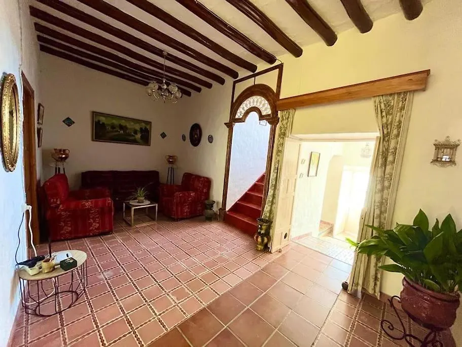 Дом отдыха Вилла Casa Bejar, Tranquila Casa Con Chimenea, Patios, Junto A La Piscina Каньете-ла-Реаль