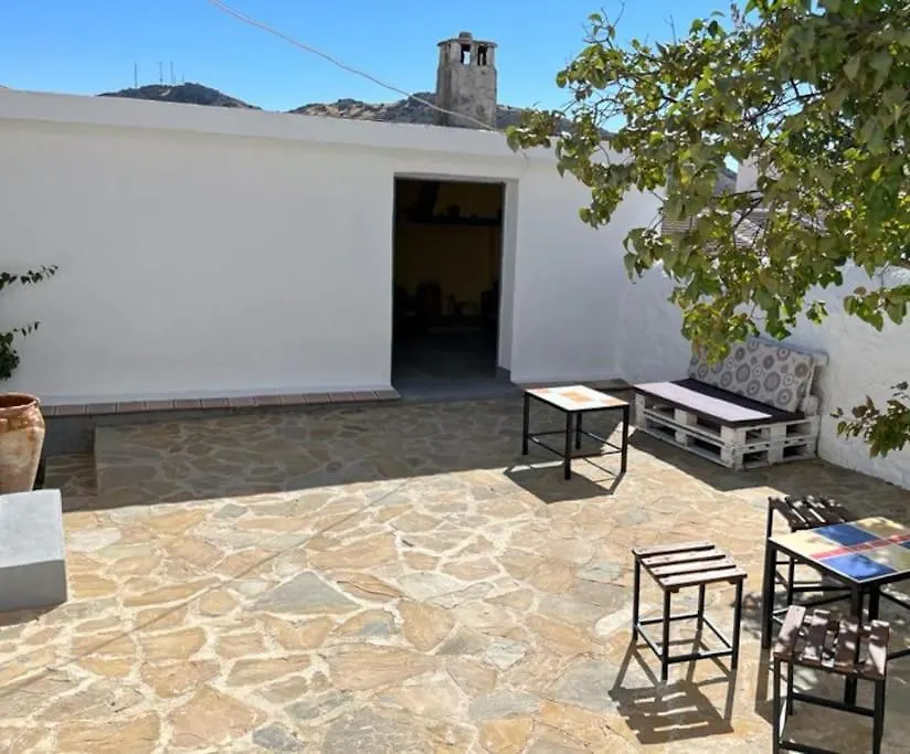 Дом отдыха Вилла Casa Bejar, Tranquila Casa Con Chimenea, Patios, Junto A La Piscina Каньете-ла-Реаль